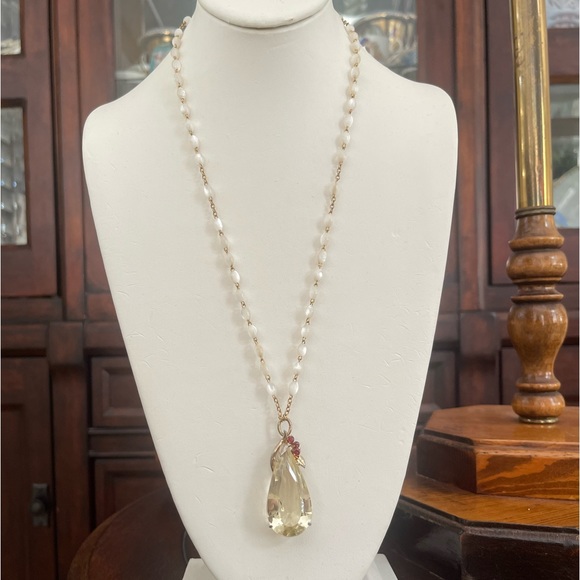 Huge lemon crystal genuine garnet gold tone pendant white opalescent chain - Picture 4 of 11